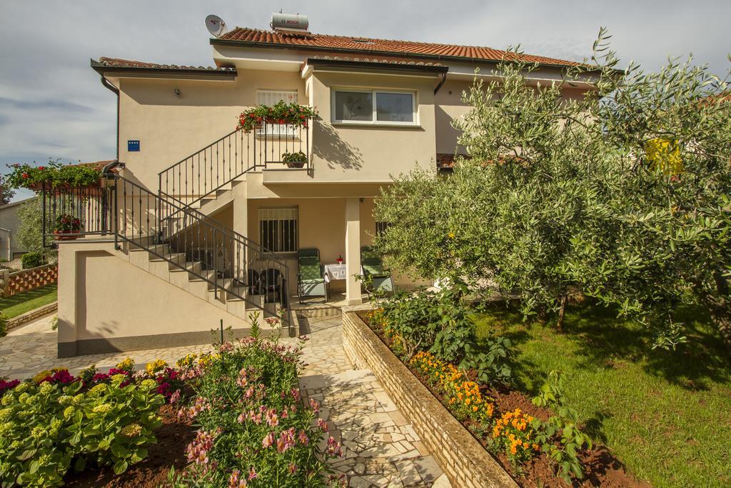 Apartments Hortensia Pula Luaran gambar